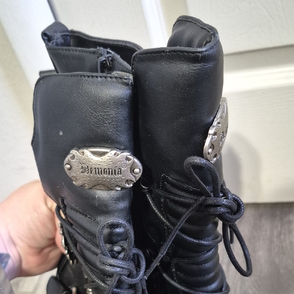 Muerto Gothic Finger Bone Heel Skull Buckle Mid Calf Boots Demonia 1026 Sz 7 - Picture 13 of 15
